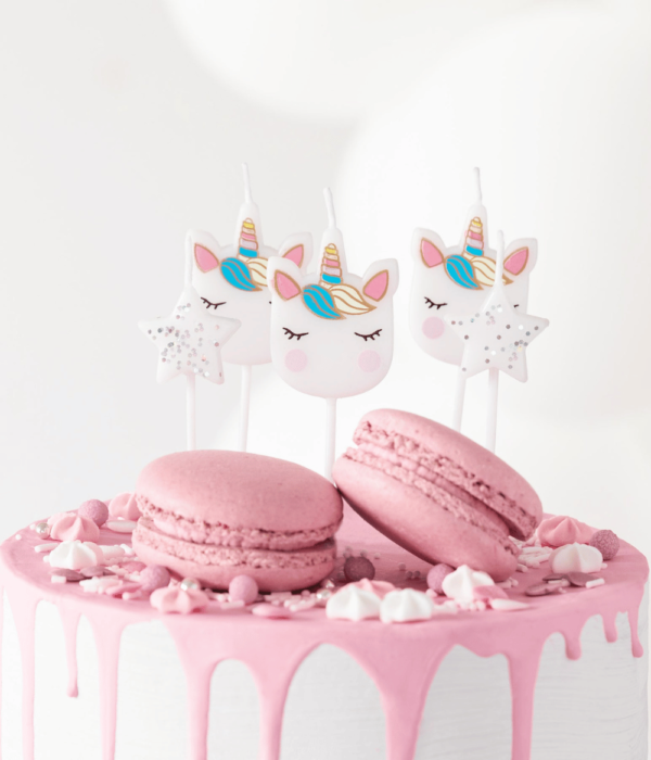 Baltos gimtadienio žvakutės tortui „Vienaragis“